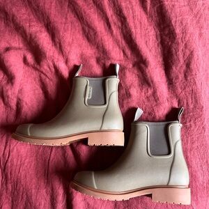 Merry People Bobbi Green Rubber Neoprene Boots